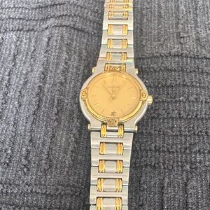 Gucci Gold and Silver Women's Watch